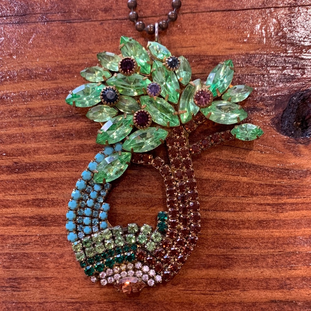 Vintage Tree of Life Prong Set Necklace